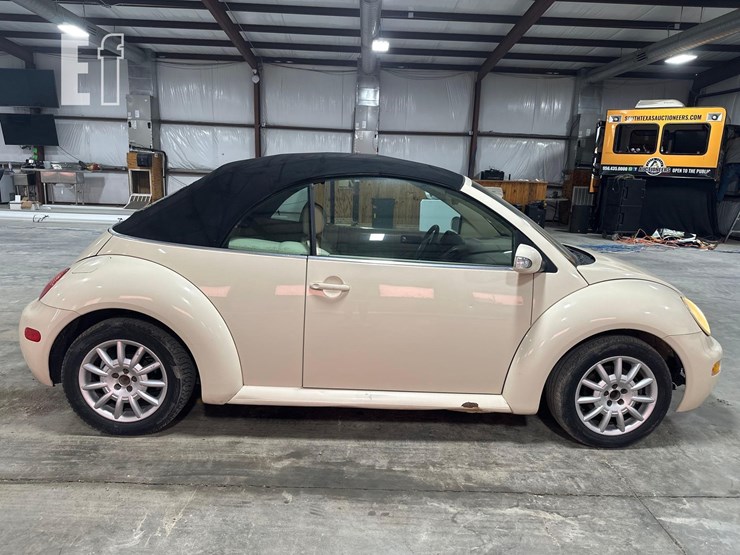 2005-volkswagen-beetle-image-5