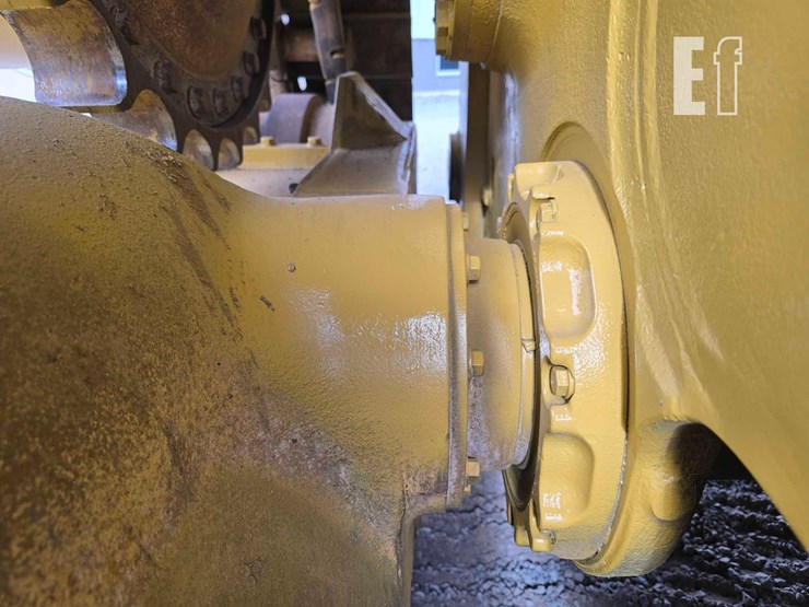 2006-caterpillar-d8t-image-31