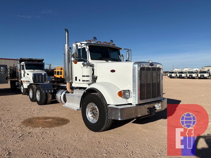 2017-peterbilt-367-image-2