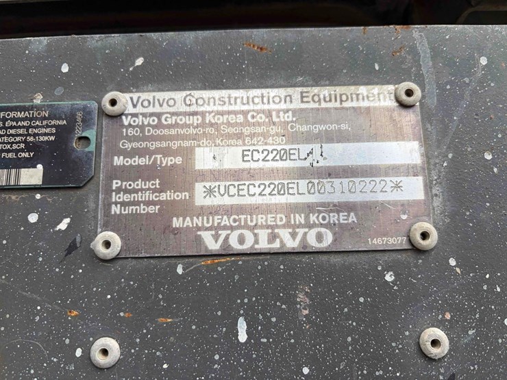 2016-volvo-ec220e-image-21