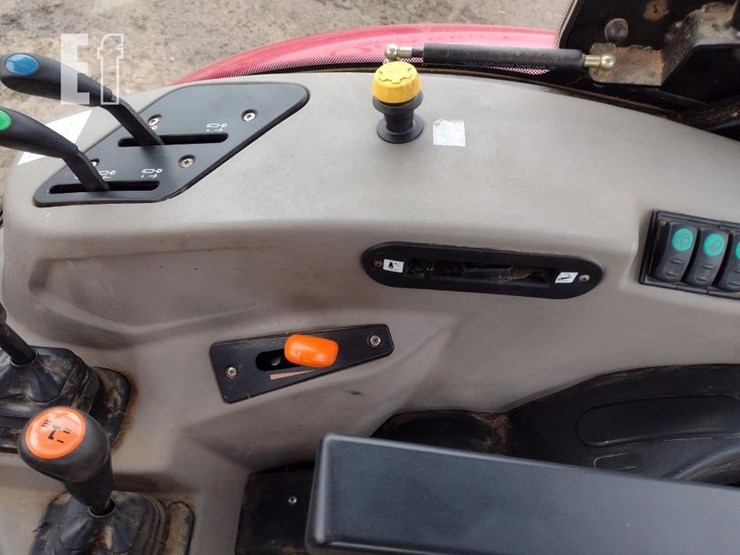 case-ih-farmall-95a-image-10