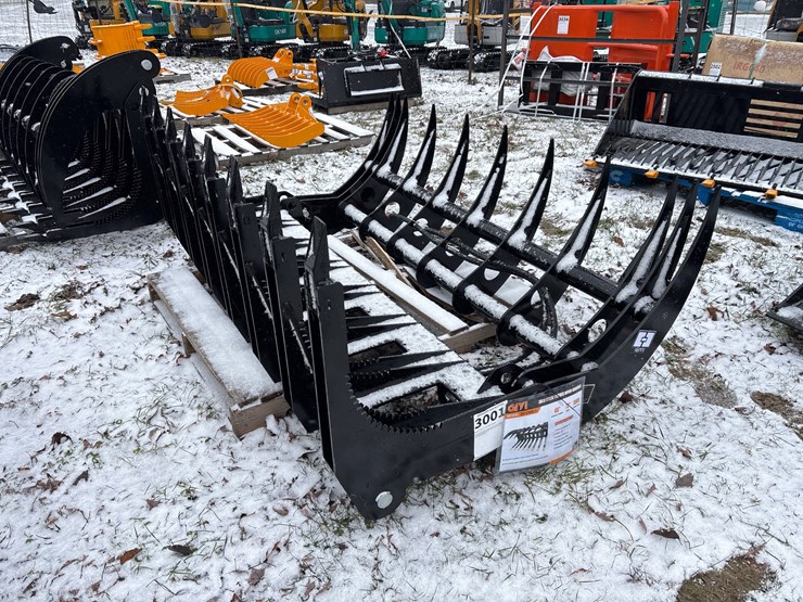 #3001-•-2025-unused-giyi-skid-steer-grapple-image-1