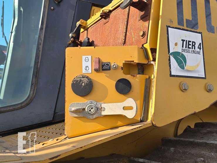 2012-caterpillar-d6t-xw-image-20