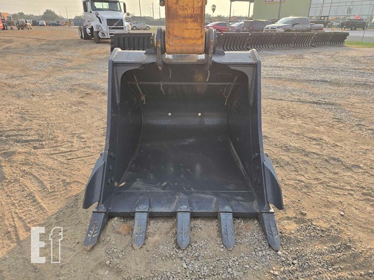 2022-xcmg-xe210u-image-11