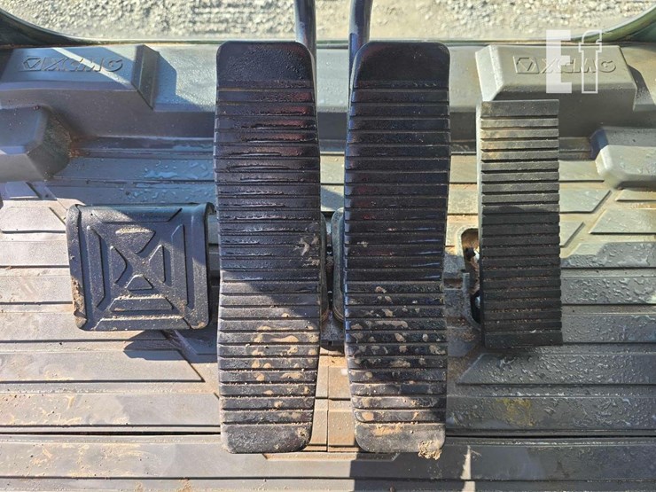 2022-xcmg-xe210u-image-15