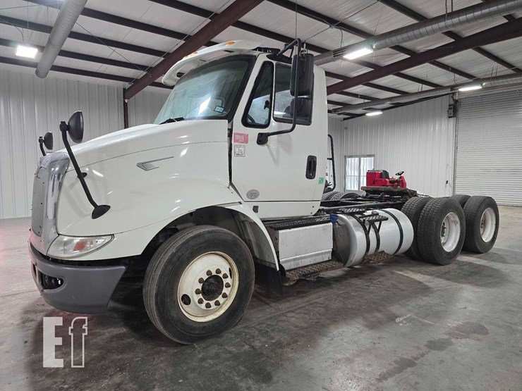 2017-international-transtar-8600-image-1