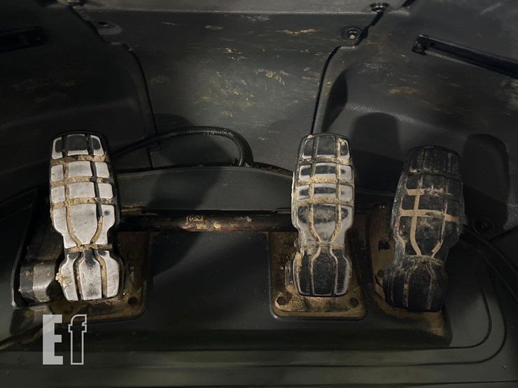 2013-caterpillar-966k-image-15