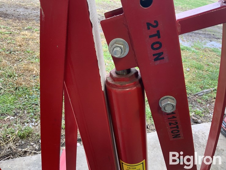 grand-rapids-industrial-product-2-ton-portable-folding-cherry-picker-image-10