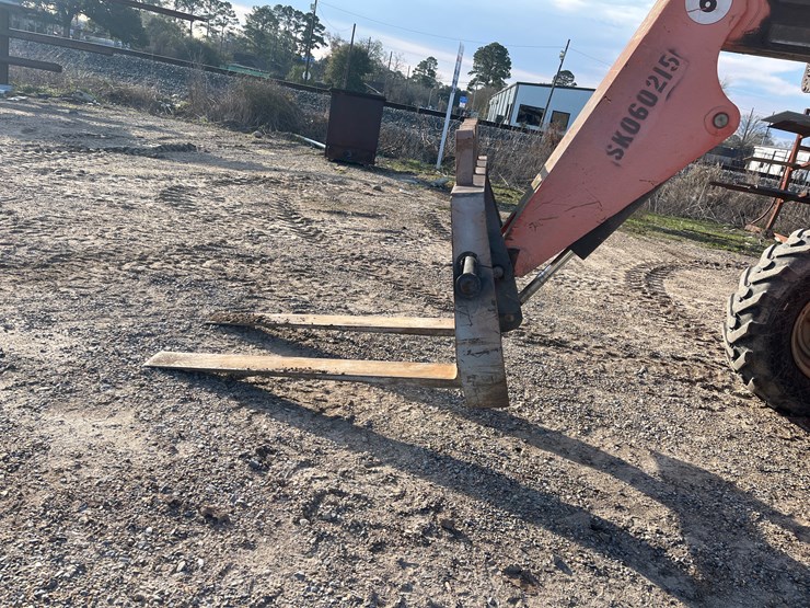 #7-•-2006-jlg-6042-forklift-image-3