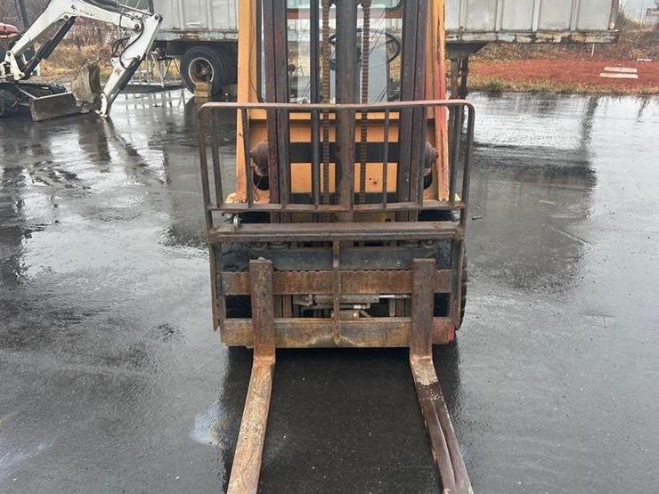 hyster-diesel-forklift-1192-image-5