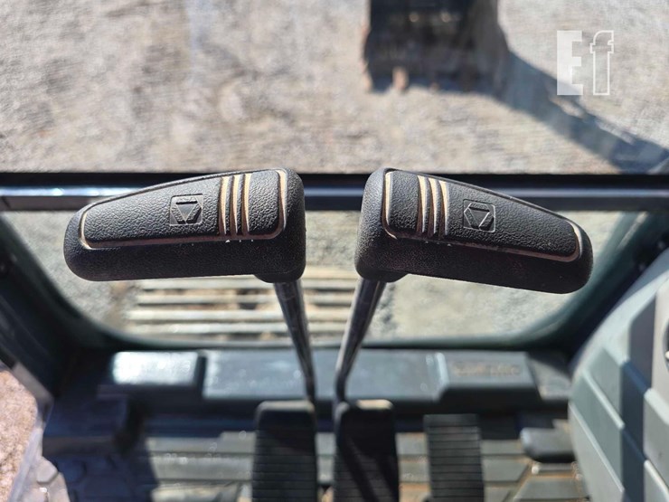 2022-xcmg-xe210u-image-13