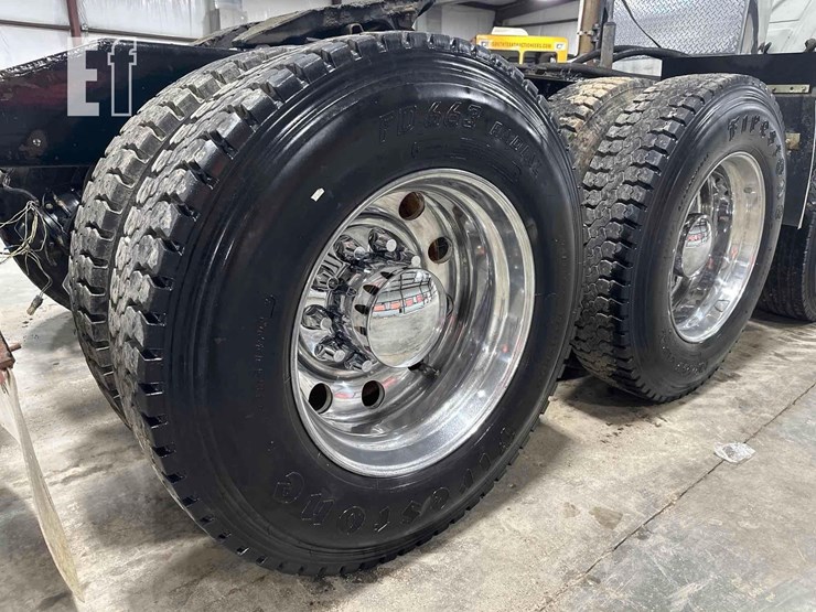 2009-mack-granite-gu713-image-27