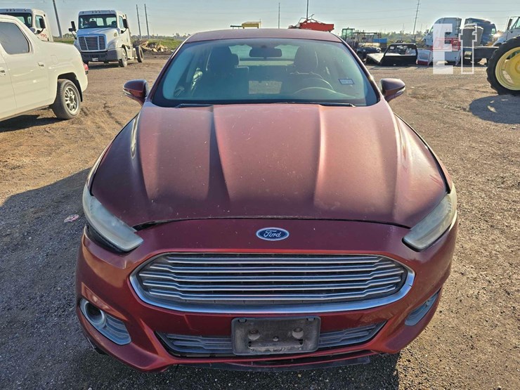 2014-ford-fusion-image-5