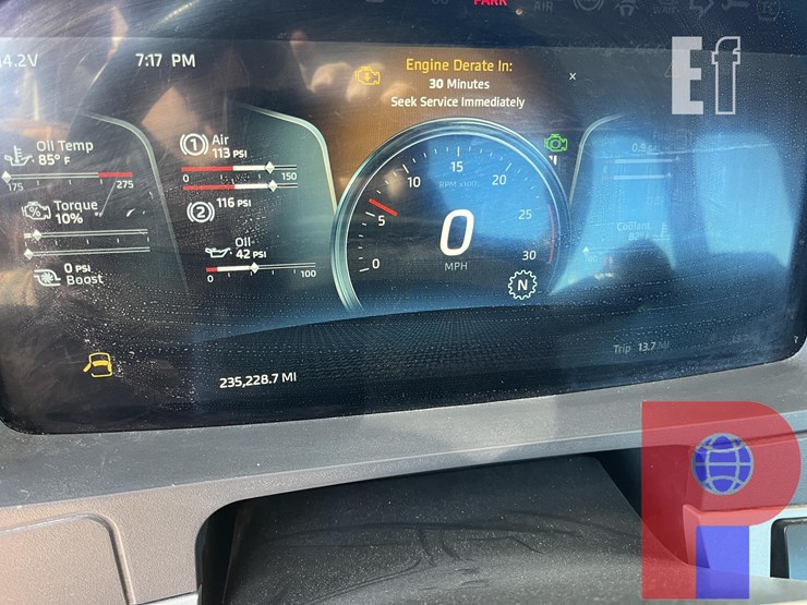 2024-kenworth-t880-image-11