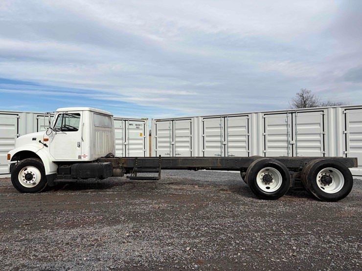 international-4900-image-6