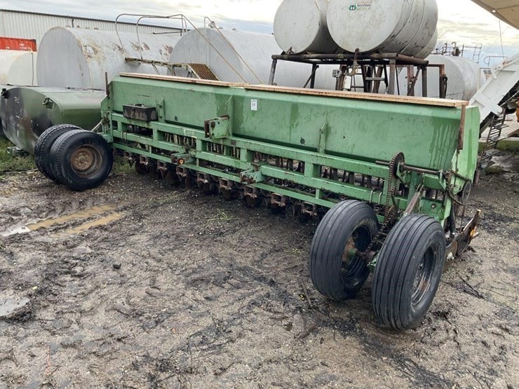 great-plains-15'-3-pt-grain-drill-image-13