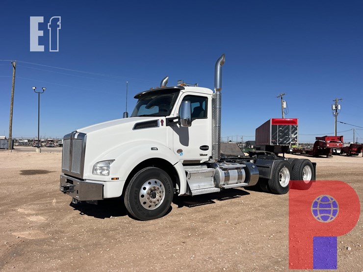 2024-kenworth-t880-image-1