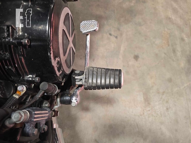 2001-yamaha-xt225-image-16