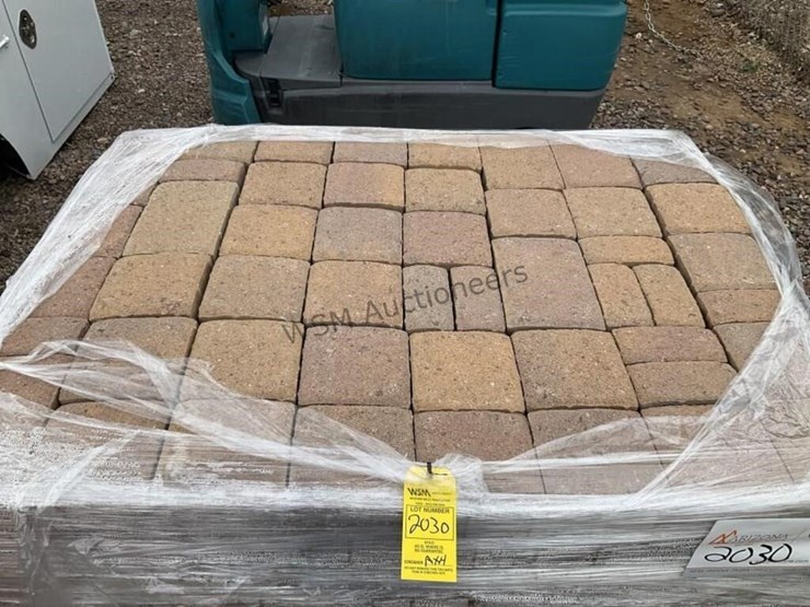 pallet-of-stone-pavers-image-5