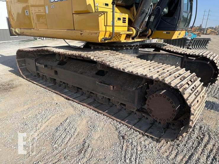 2018-deere-350g-lc-image-30