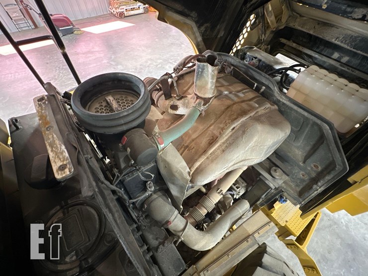 2017-caterpillar-962m-image-27