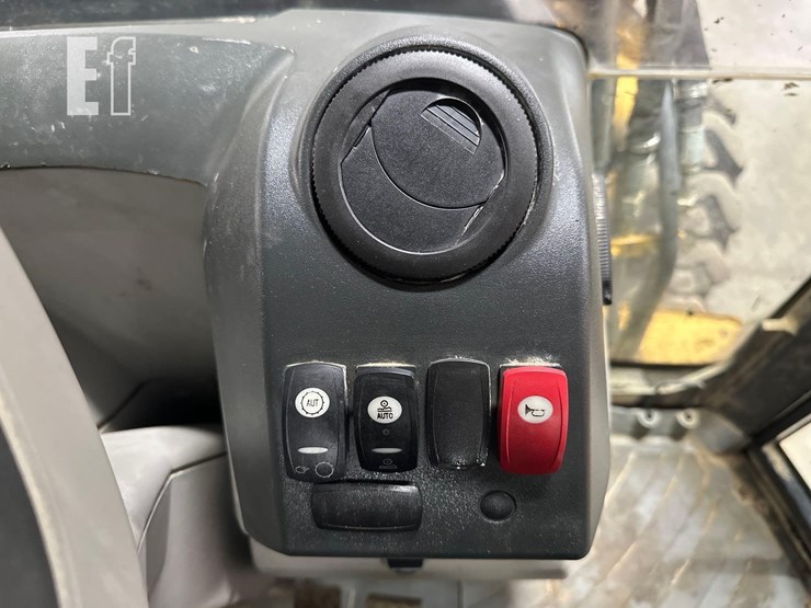 2012-caterpillar-420e-it-image-26