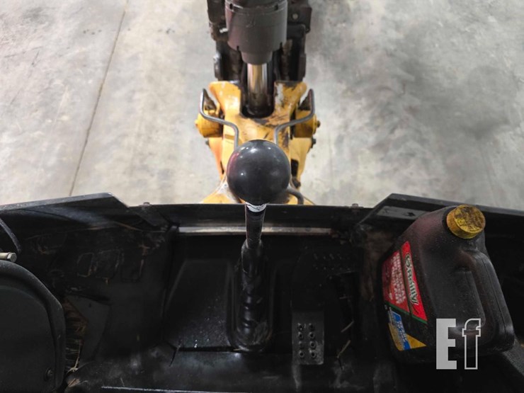 2014-deere-310k-image-24