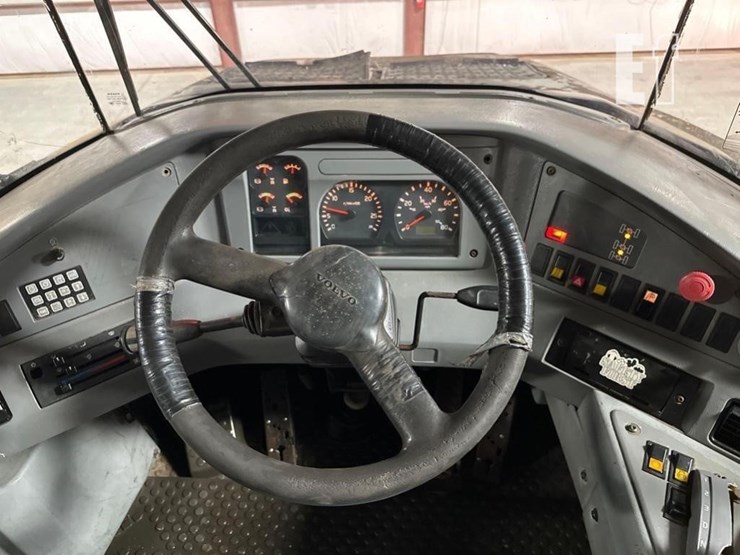 2008-volvo-a25e-image-11