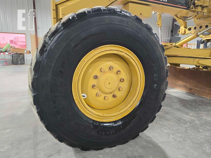 2007-caterpillar-140h-image-23