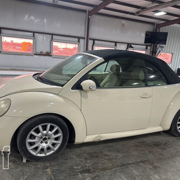 2005 VOLKSWAGEN BEETLE