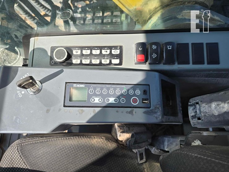 2022-xcmg-xe210u-image-16