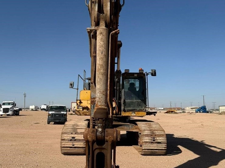 2015-deere-470g-lc-image-7