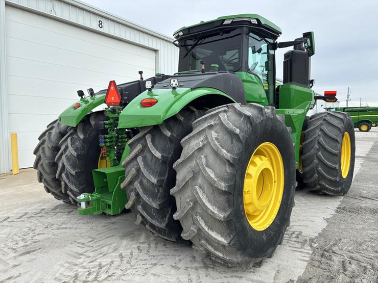 2024-john-deere-9r-590-image-4