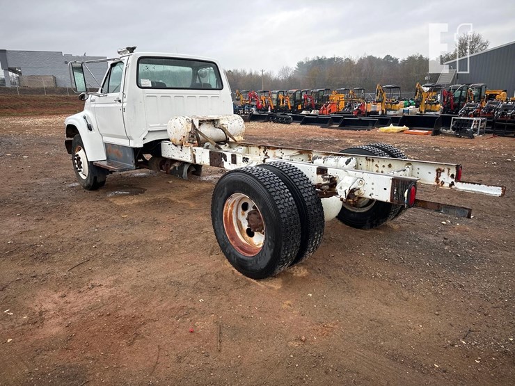 1998-ford-f700-image-3