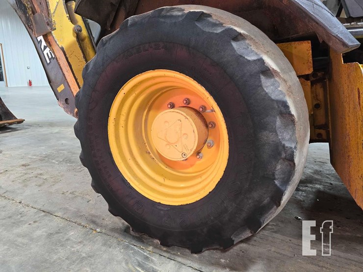 2015-deere-310l-ep-image-25