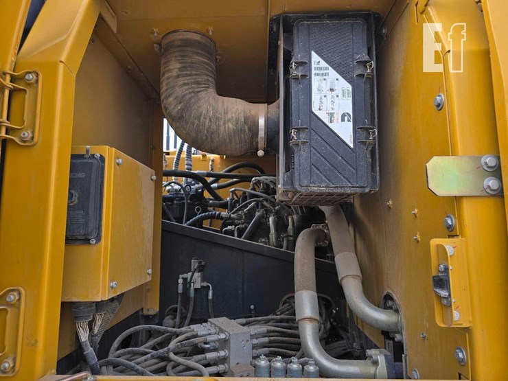 2023-xcmg-xe210u-image-26