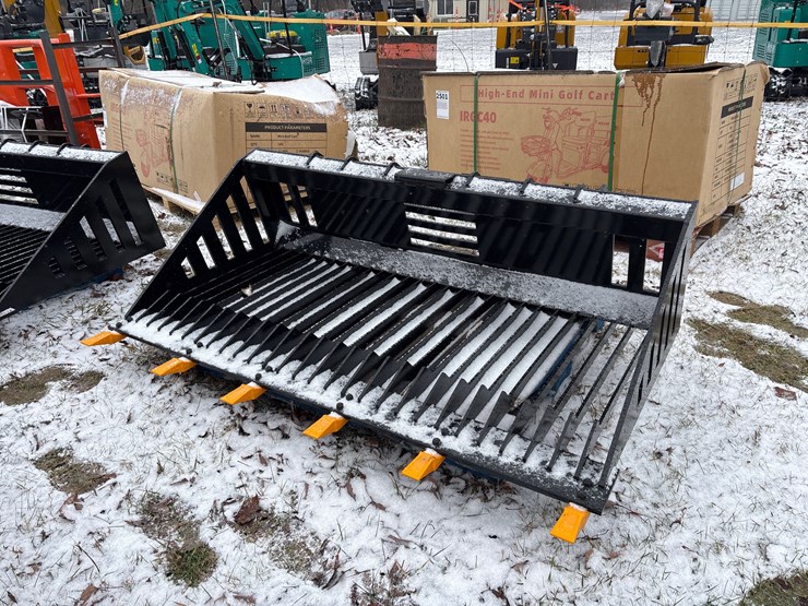 #3005-•-2025-unused-giyi-skid-steer-rock-bucket-image-1