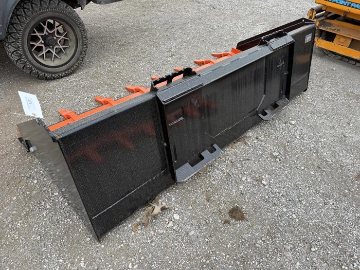 #137-•-80"-skid-steer-bucket-w/-teeth-image-2