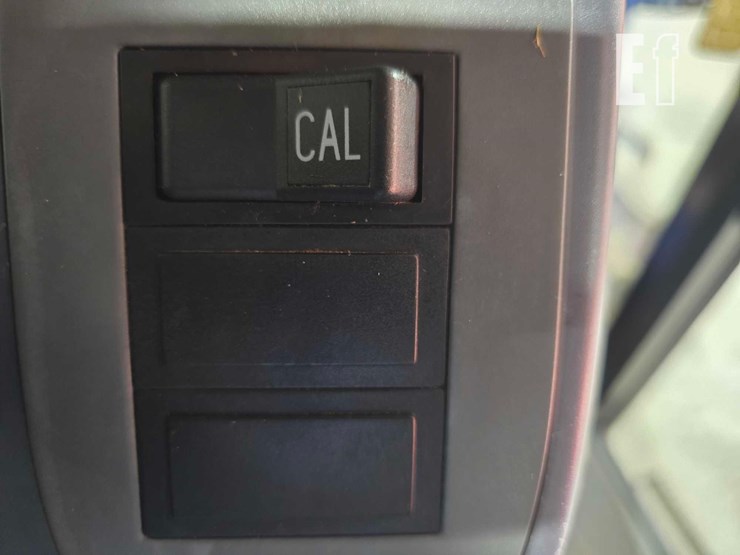 new-holland-tl100a-image-19