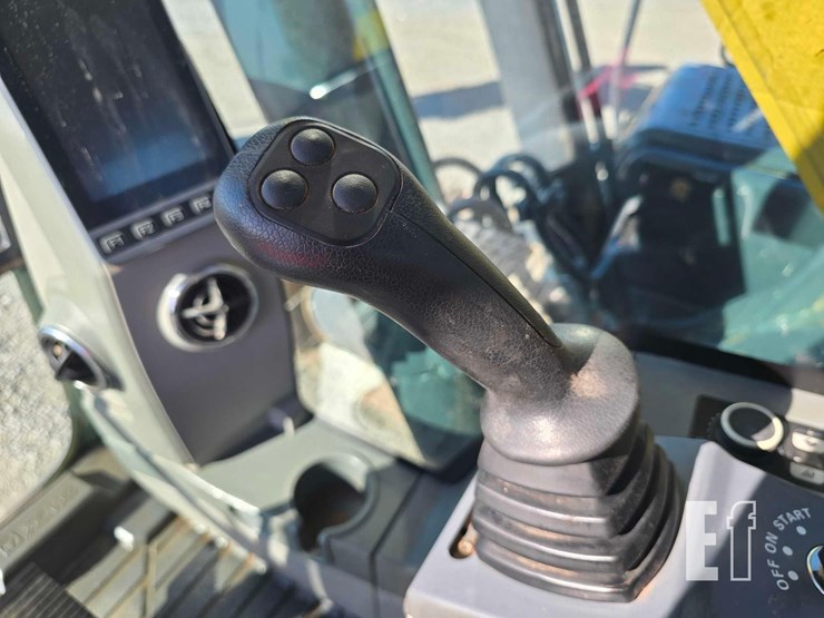 2022-xcmg-xe210u-image-18