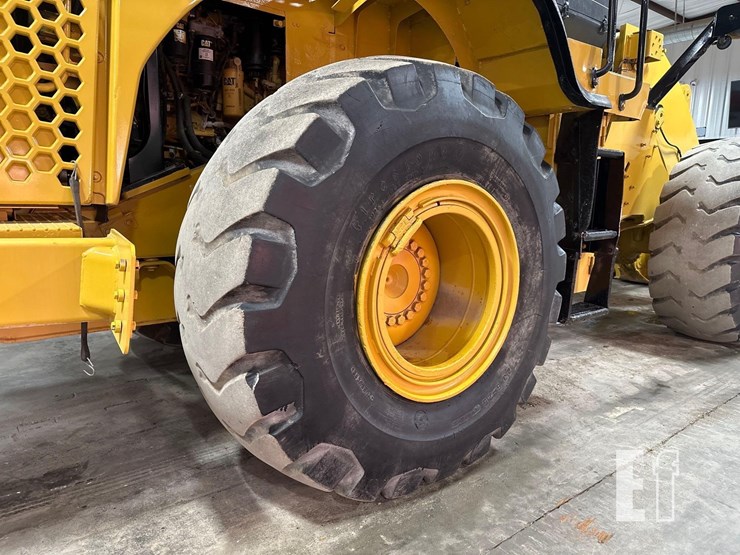 2017-caterpillar-962m-image-32