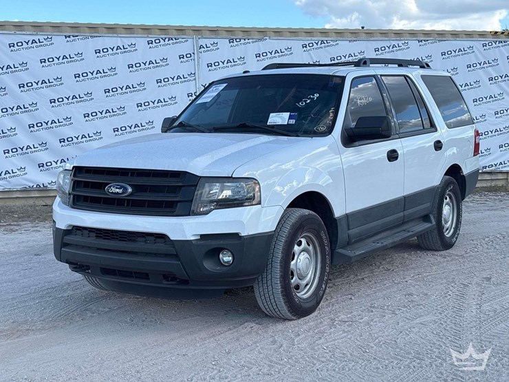 2017-ford-expedition-image-1