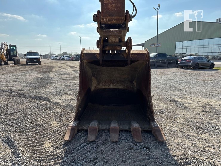 2018-deere-350g-lc-image-10