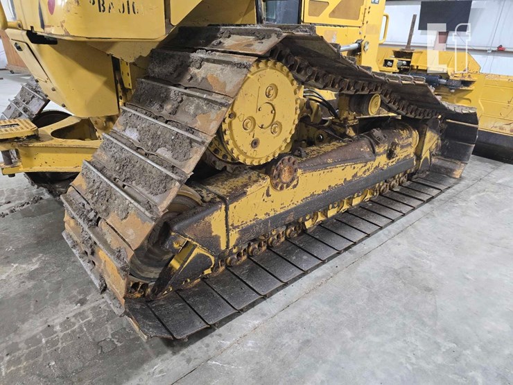 2013-caterpillar-d6n-lgp-image-26