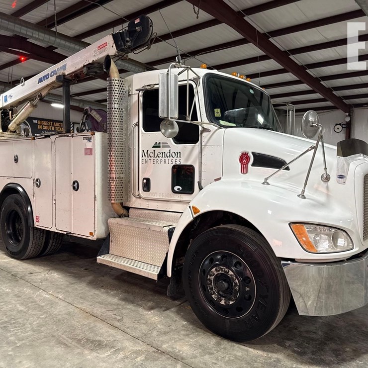 2015 KENWORTH T370