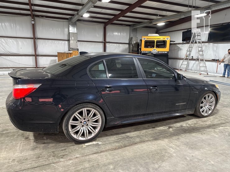 2008-bmw-550i-image-4