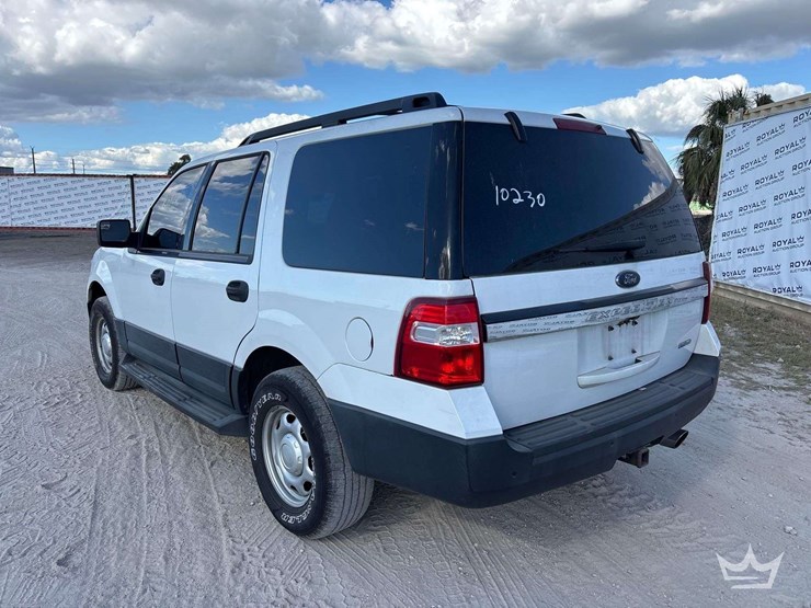 2017-ford-expedition-image-4