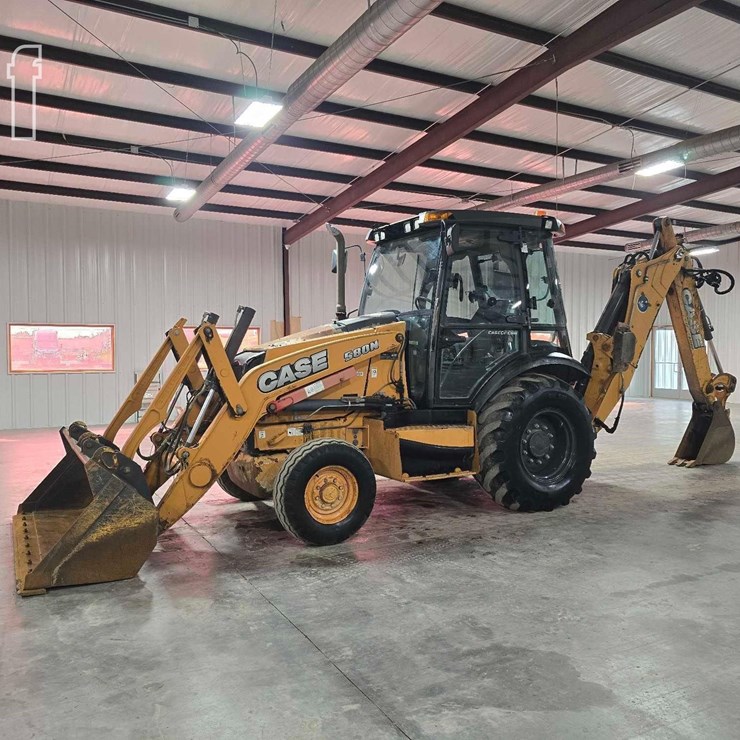 2013 CASE 580N