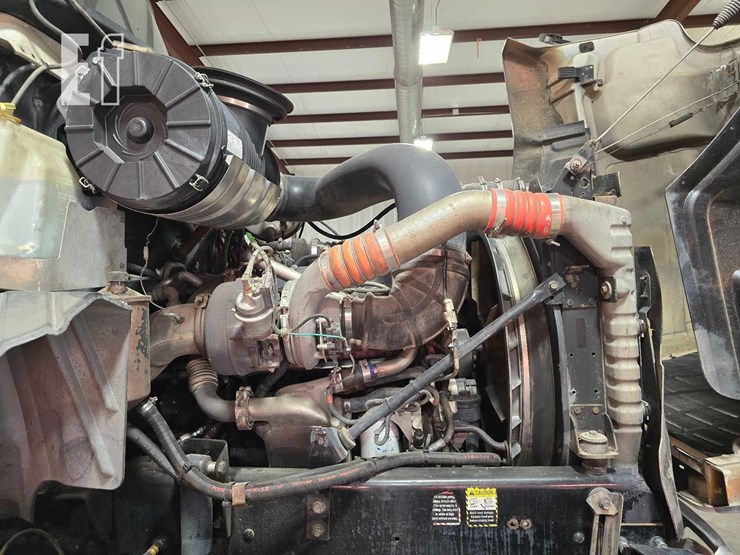 2005-mack-vision-cxn613-image-10