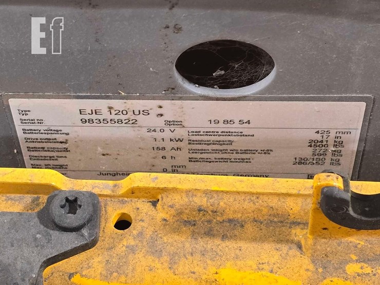 2020-caterpillar-cs44b-image-32